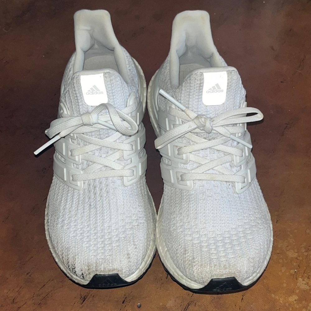 Adidas Women's Ultraboost 4.0 DNA Running Shoes. Size 7 barely worn.